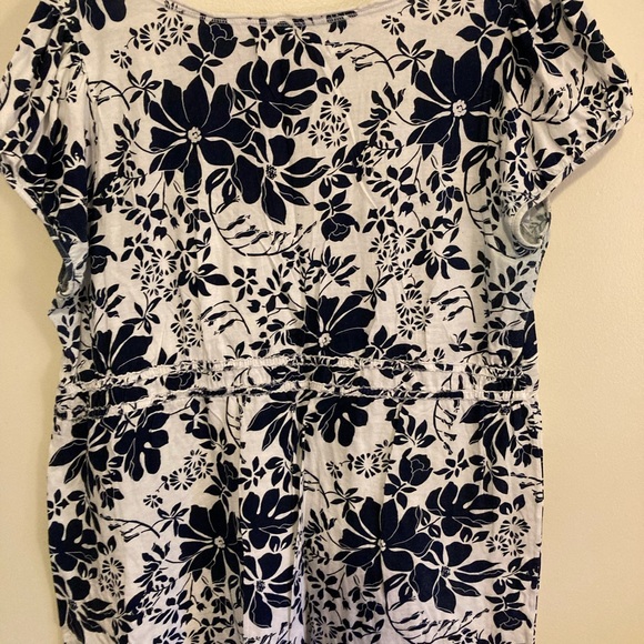 Women’s top - Picture 3 of 4